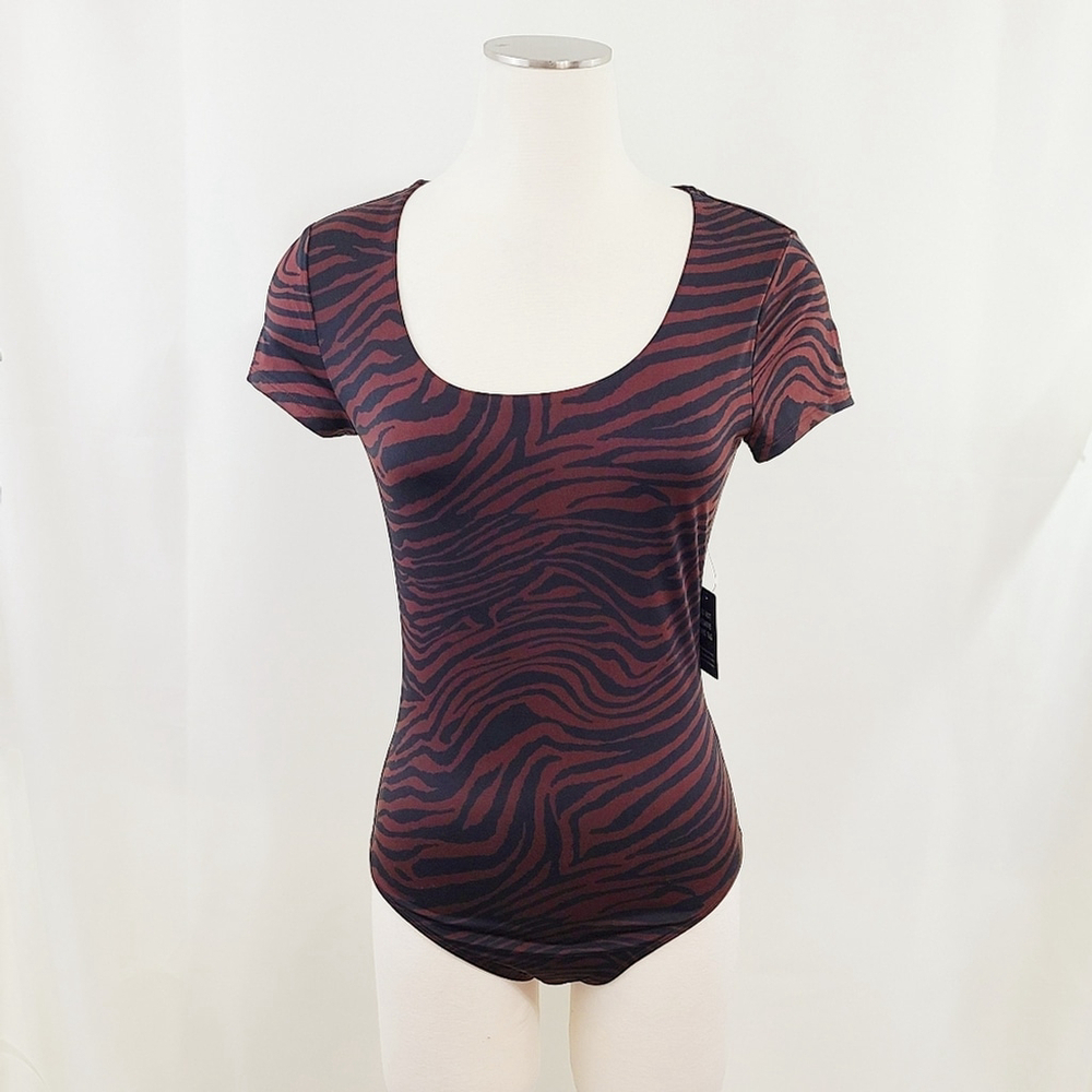 Express Body Contour bodysuit tiger print short sleeve sculpting size small NWT